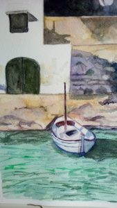 Barco a vela pintado a acuarela frente a una pared de piedra en Barcelona, estilo artístico de El Visor escuela de arte en Barcelona. Dibujo y pintura.