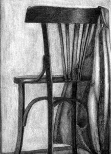 Una silla de madera en un dibujo a lápiz en blanco y negro, mostrando detalles de líneas y sombras en un estilo realista. Ideal para cursos de dibujo y arte en Barcelona.